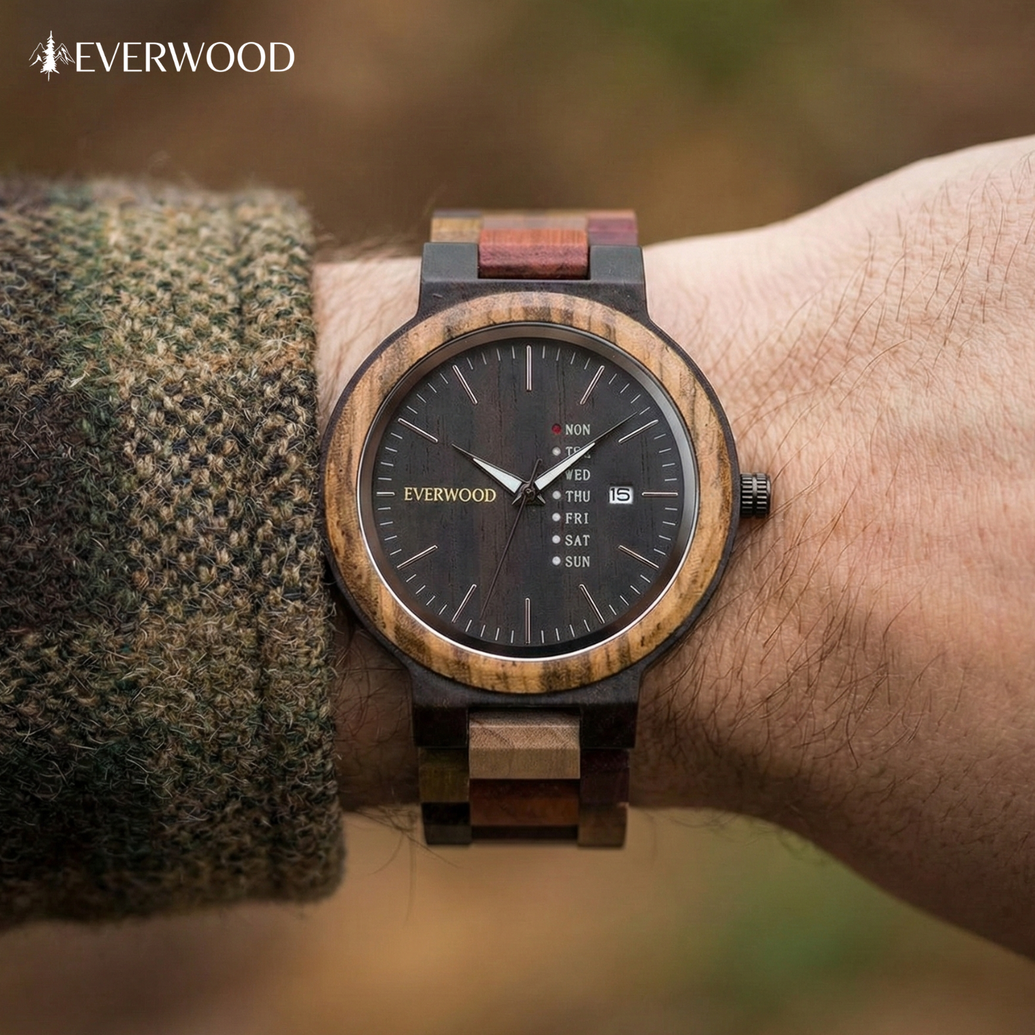 EverWood™  - MultiWood Quartz naptáros 44mm